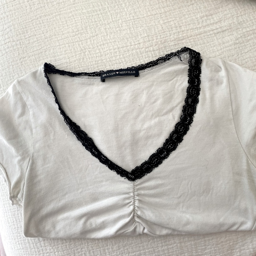 Brandy Melville cropped tee